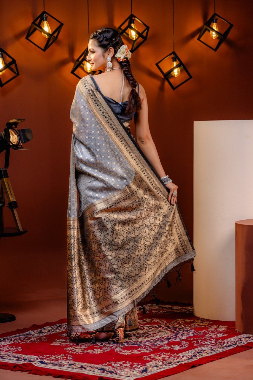 Dissemble Grey Soft Silk Saree With Adoring Blouse Piece