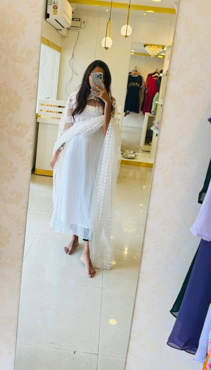 Ethnic White Solid Georgette Kurta With Hand Embroidered Heavy Work Dupatta Set