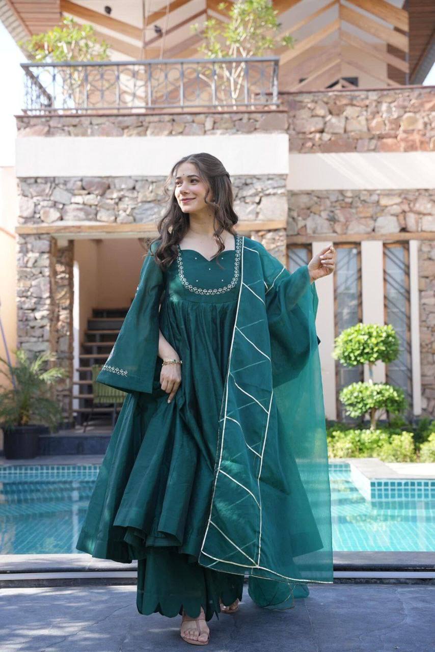 Alluring Green Chanderi Suit Set - Buy Shreefashion